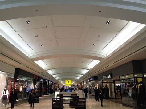 st laurent shopping centre pharmacy